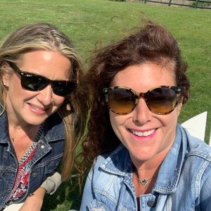 Meet your Posher, Dana